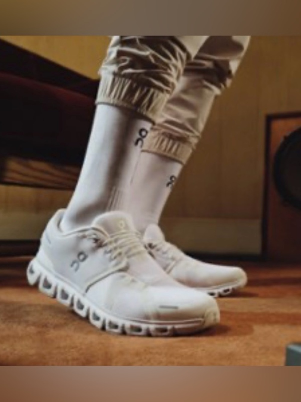 ON Cloud 6 running shoes/sneakers NEW